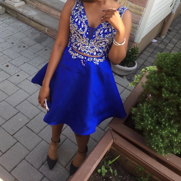 Dress - Picture 2 of 3